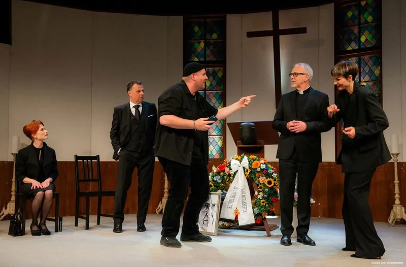 THEATER: Dietmar Jacobs/Moritz Netenjakob – Kalter weißer Mann