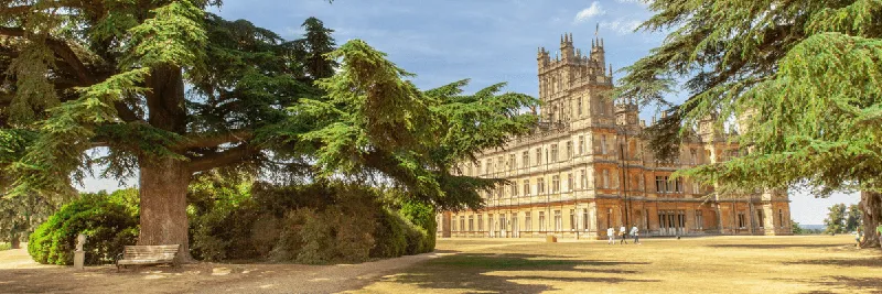 7 Serien, die du schauen solltest, wenn dir “Downton Abbey” gefallen hat