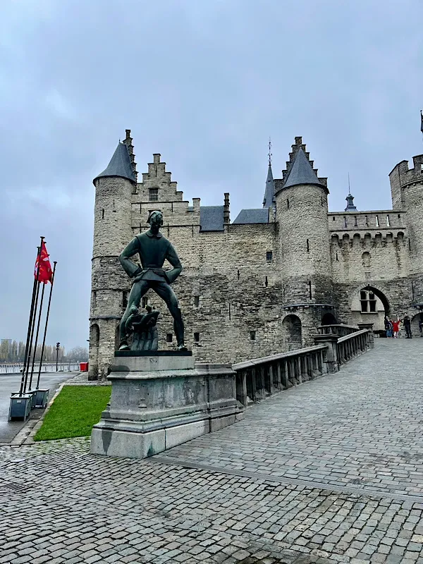 1 Wochenende in Antwerpen: Altstadt, MAS & beste Fritten