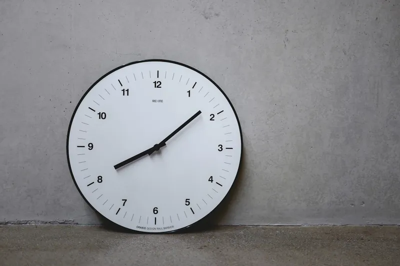 Was bedeutet 17:17 Uhr und warum fällt uns diese Uhrzeit oft auf?