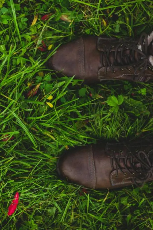 Tuinieren met stijl: de juiste schoenen maken het verschil
