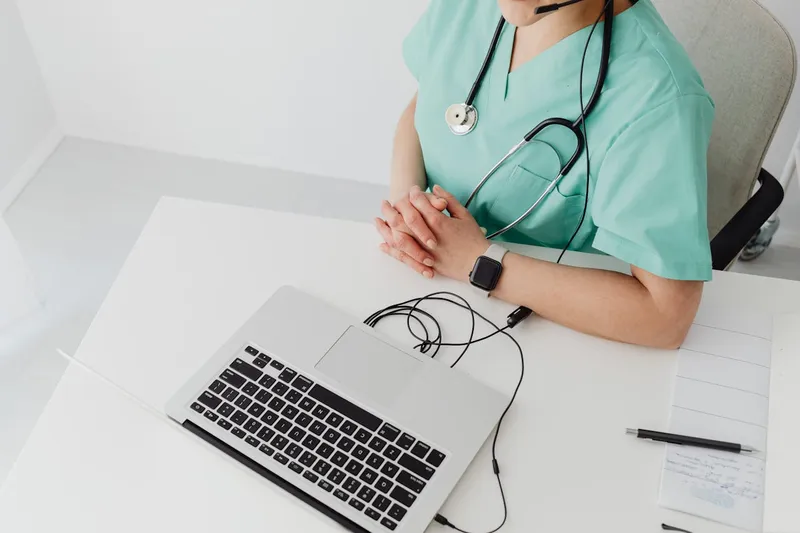 7 manieren waarop technologie zorg eenvoudiger maakt