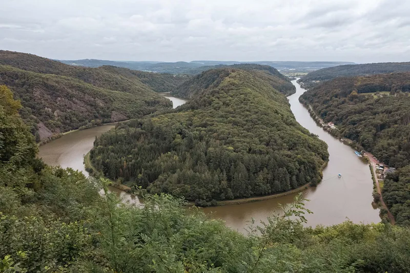 Saarschleife – Wandern zur schönsten Aussicht des Saarlands (Traumschleife Cloefpfad)