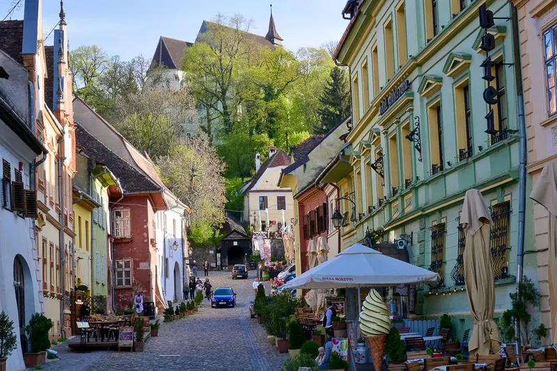 Viel mehr als Dracula: 1 Woche Transsilvanien mit dem Zug bereisen