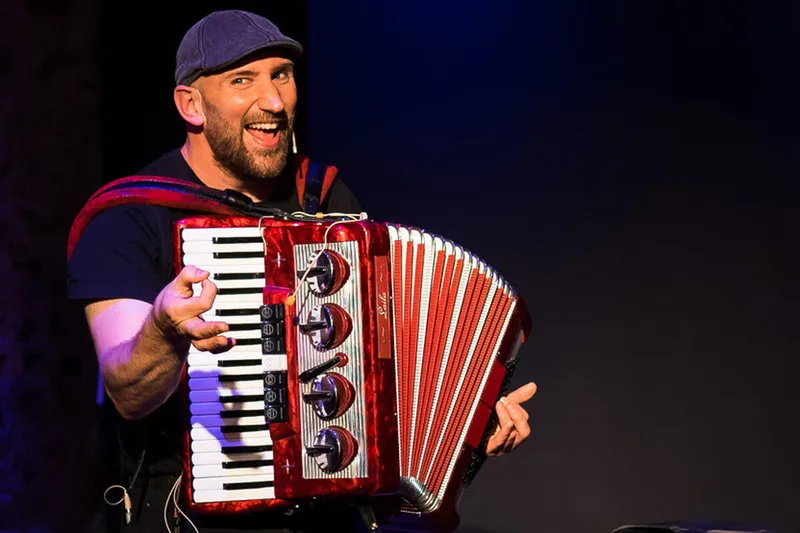 Tobias Christian Mayer: Entertainer, Musiker und schillerndes Mainzer Chamäleon