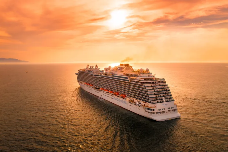 Günstige Kreuzfahrten und Schiffsreisen für die Kanarischen Inseln