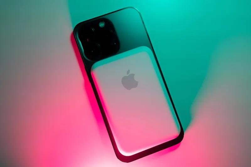 Handyhüllen mit Akku
