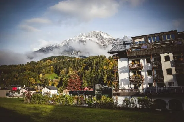 Hotel Der Löwe, Leogang, Österreich – Wellness, Romantik und Urlaub mit Hund