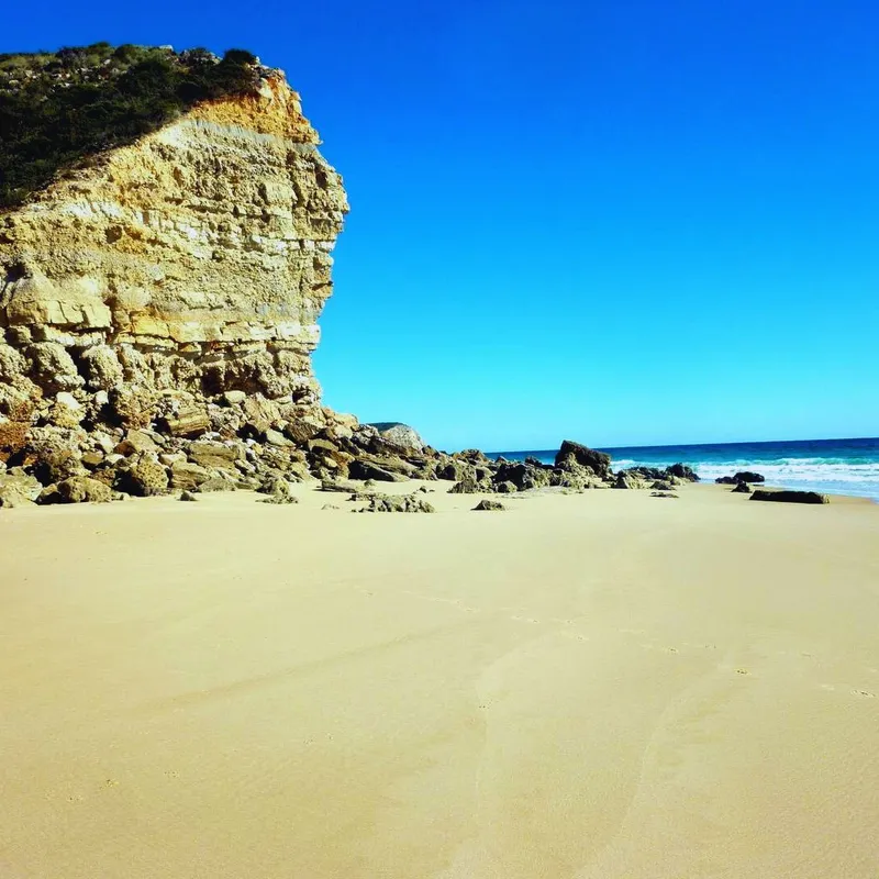 Felsalgarve – Buchten, Klippen und klassische Algarve