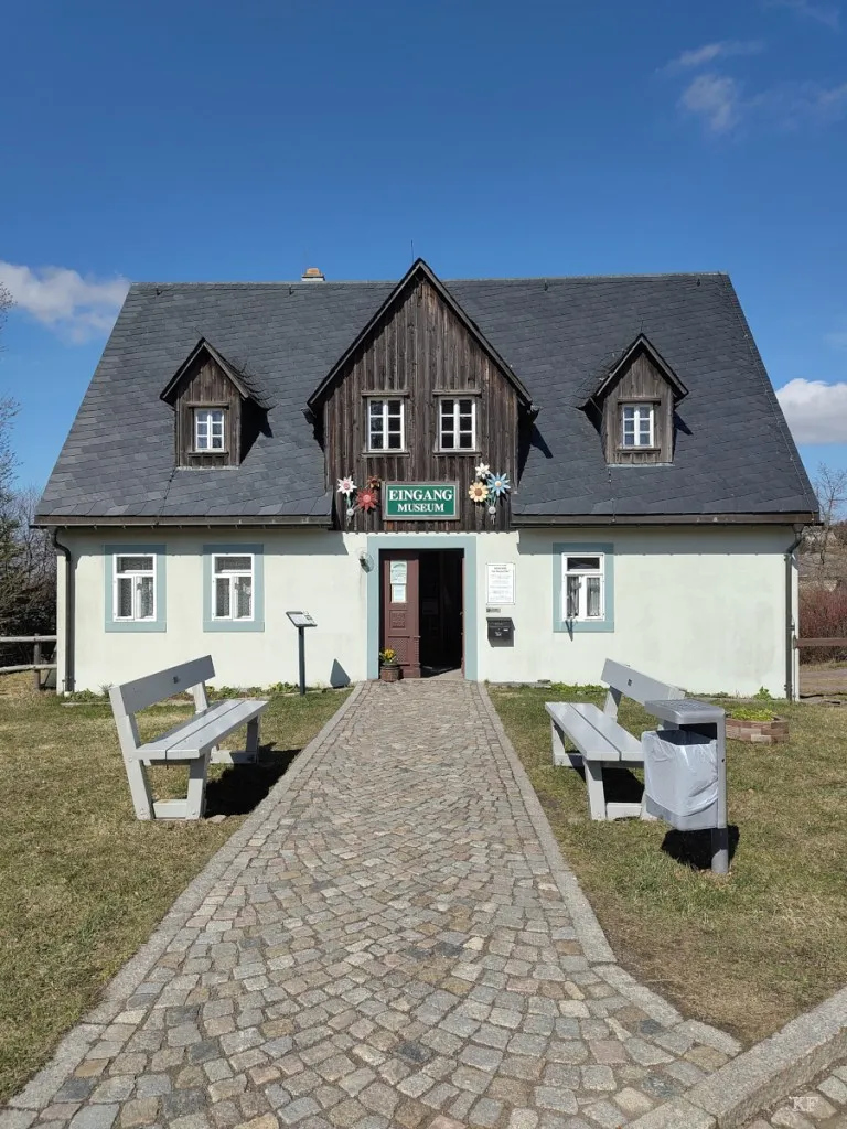 Entdecke das Erzgebirgische Freilichtmuseum in Seiffen