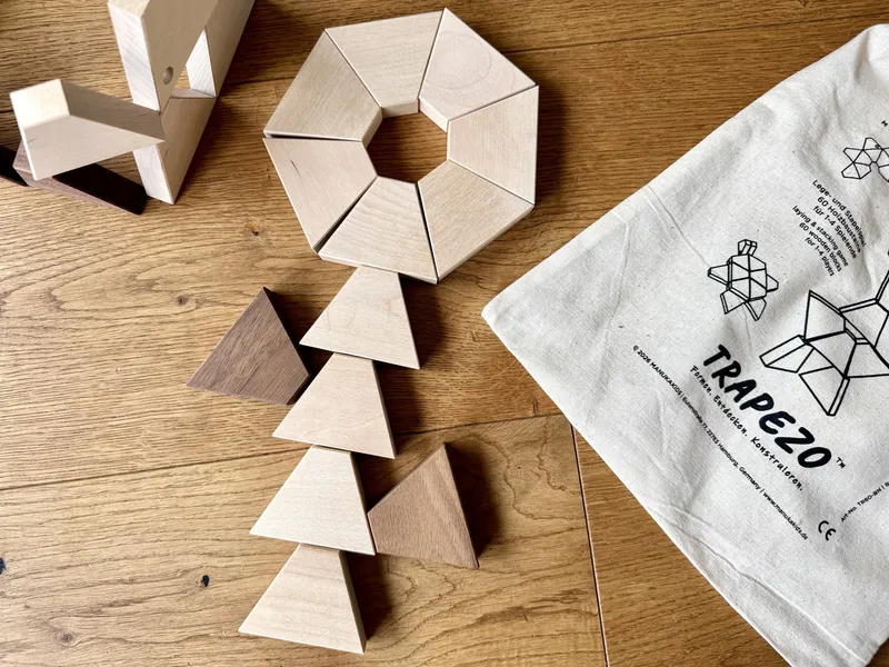 TRAPEZO Holzbausteine im Test – Kreatives Lege-, Stapel- und Balancierspiel von Manukakids ab 3 Jahren
