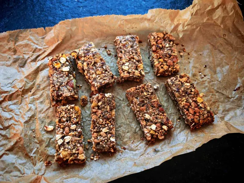 Banana Oat Bars // Müsliriegel mit Banane & Kokosflocken (vegan)