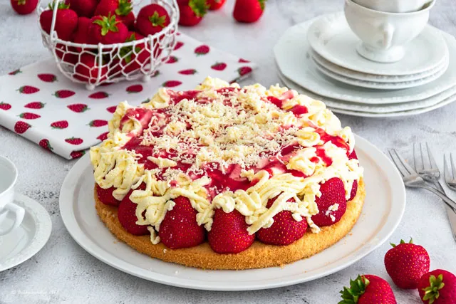 Spaghetti-Erdbeerkuchen