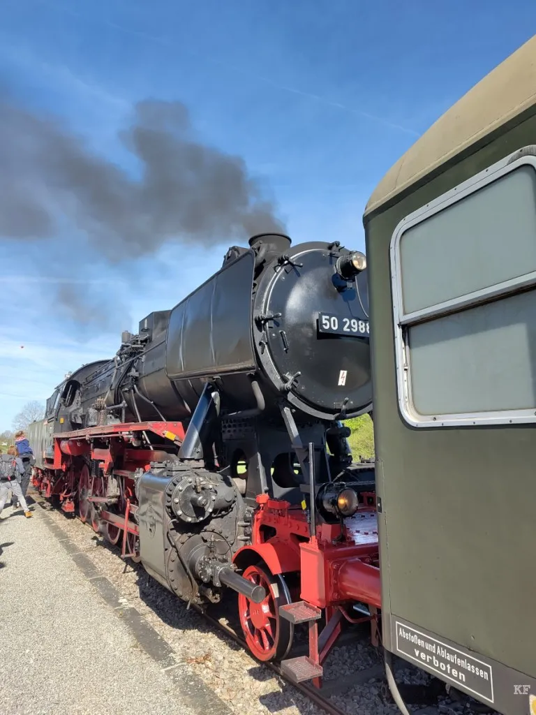 Mit Volldampf durch den Schwarzwald: Mit der Sauschwänzlebahn