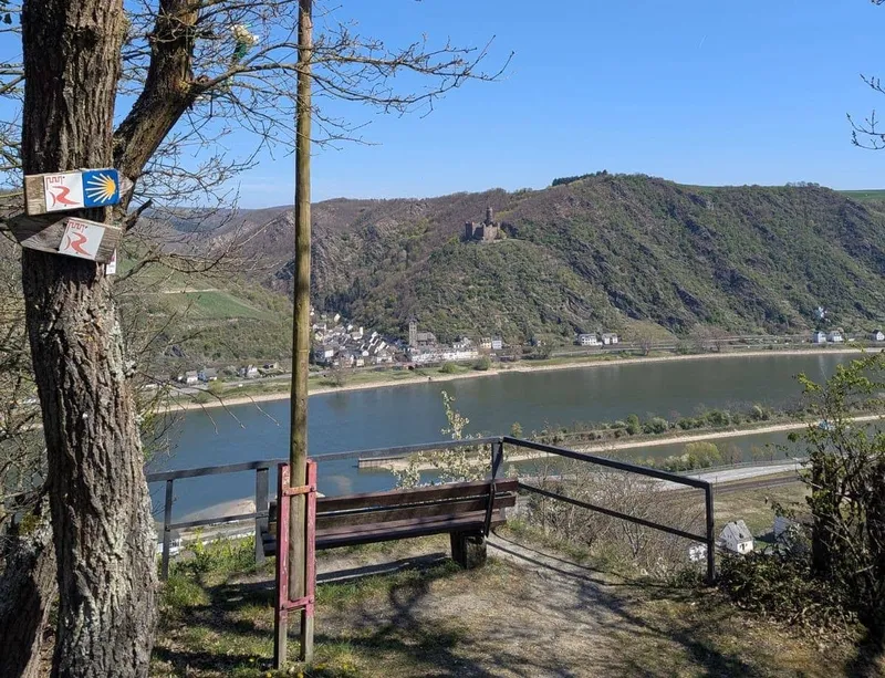 Rheinsteig Alternative: Der RheinBurgenWeg