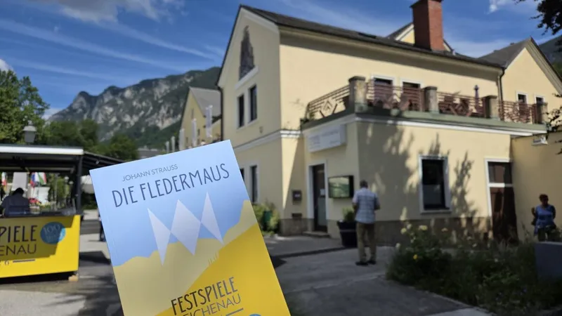 100 Jahre Theater Reichenau: Freche Fledermaus und braver Reigen