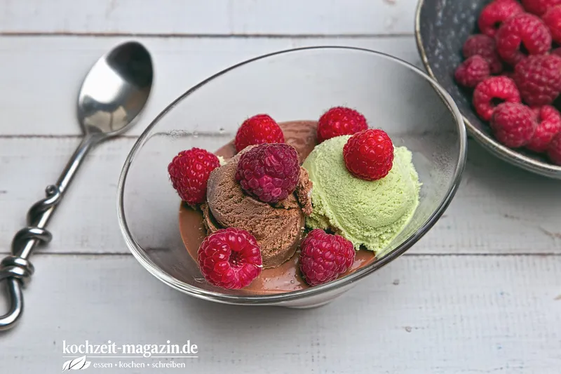 Pudding Himbeer Dessert, selbstgemacht und ohne Aufwand auf dem Tisch