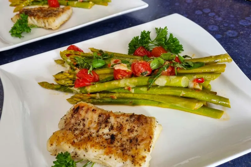 Grüner Spargel im Ofen – einfaches Rezept, Tipps & Variationen