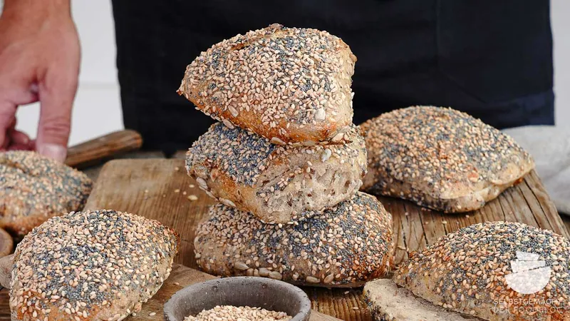 Weltmeisterbrötchen mit Sauerteig und Dinkel