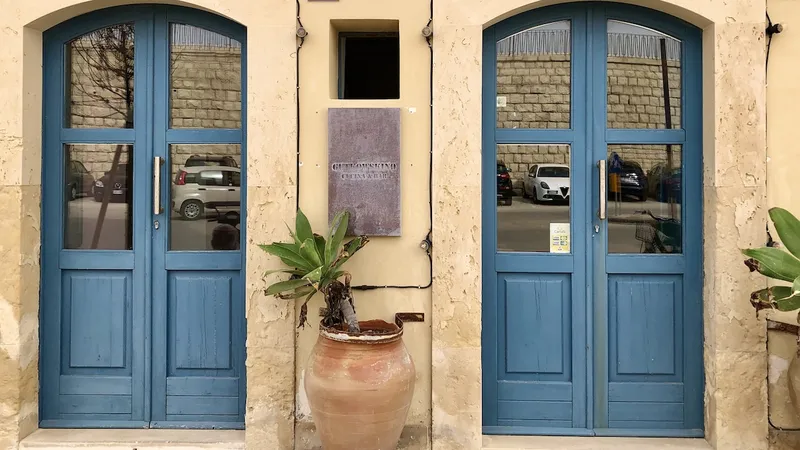 ITALIEN: „Hotel Gutkowski“ in Syrakus