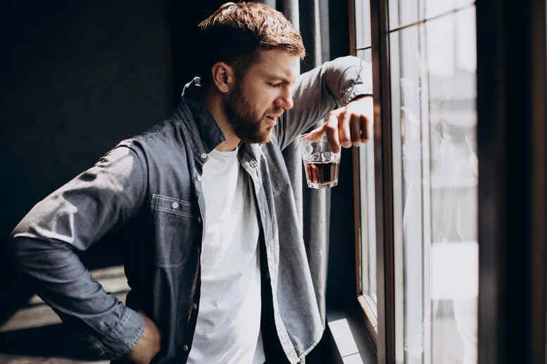 Die Auswirkungen von Alkohol auf den Testosteronspiegel und die sexuelle Gesundheit des Mannes
