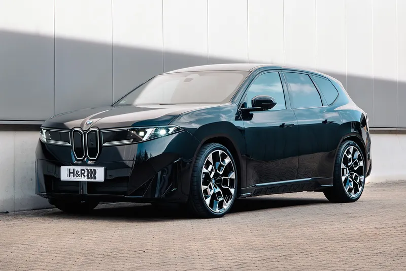 Schnell-Lader par Excellence: Der BMW iX3 50 xDrive mit H&R Tieferlegungsfedern!