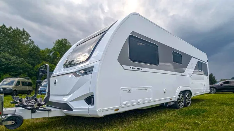 Knaus Nordwind 660 UDF: der Fünf-Jahreszeiten-Caravan