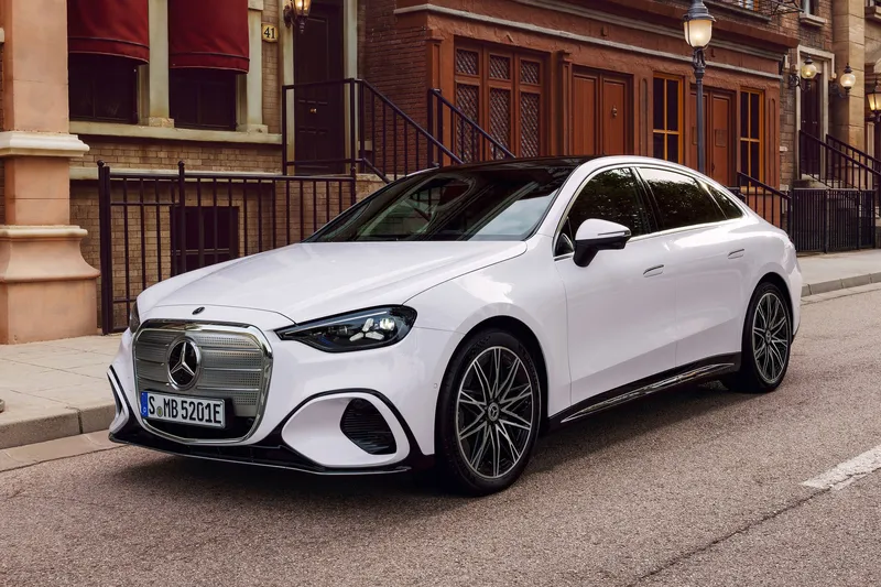 Mercedes C-Klasse EQ: Elektrische Mittelklasse-Limousine schafft bis zu 760 Km