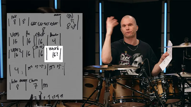 Schlagzeuger improvisiert „Down With The Sickness“-Drums