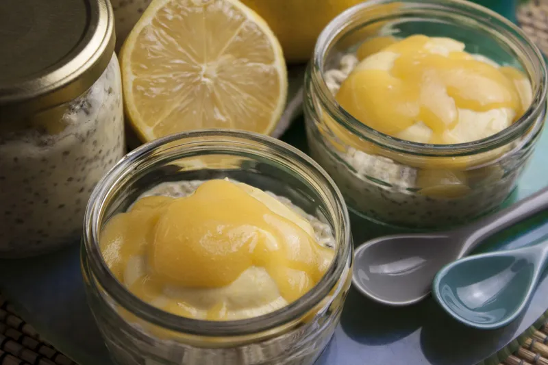 Zitronen-Cheesecake-Overnight-Oats