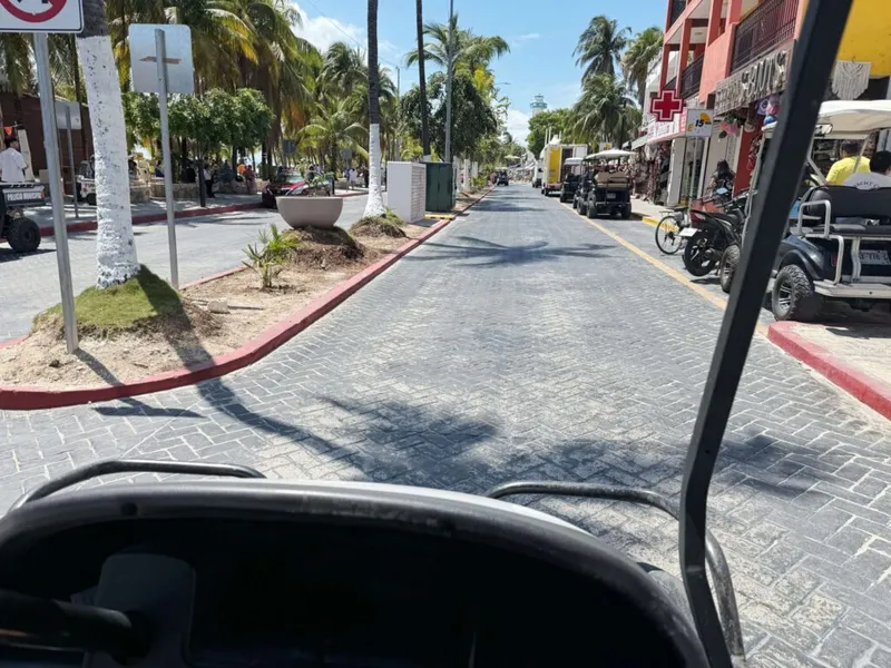 Mit dem Golfcart über die Isla Mujeres