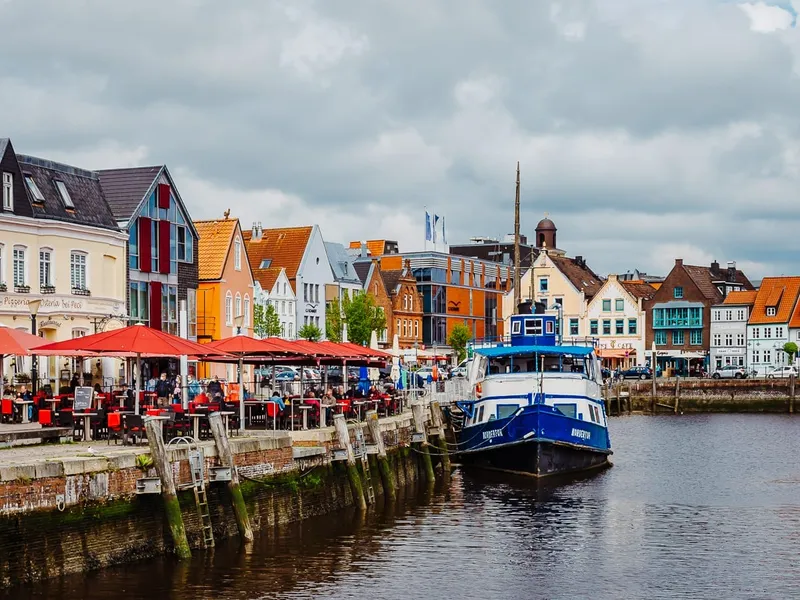 Husum Sehenswürdigkeiten: Hafen, Schloss und unser Geheimtipp in der Wasserreihe