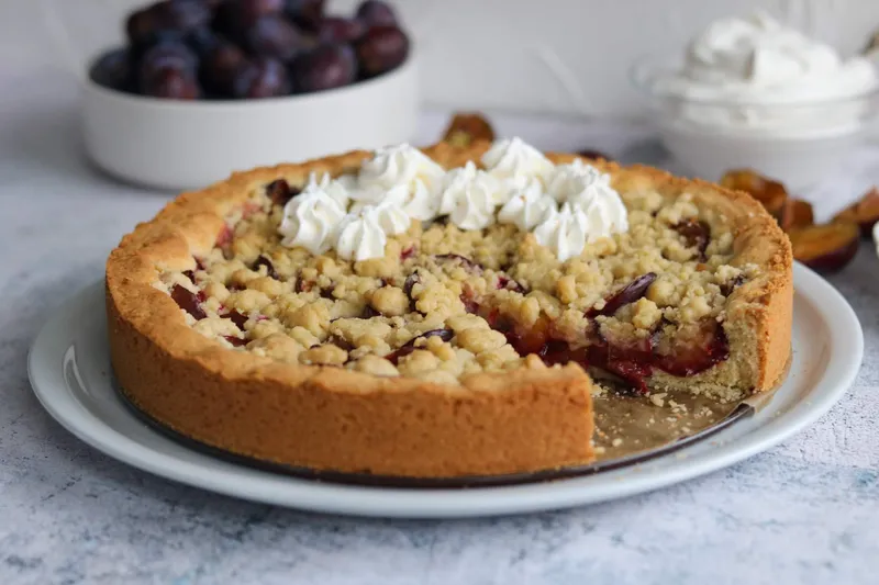 Zwetschgenkuchen mit Streusel (Springform)