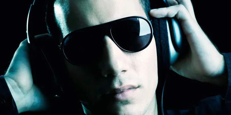 Die niemals kleiner werdende Coolness von Falcos "Junge Roemer"