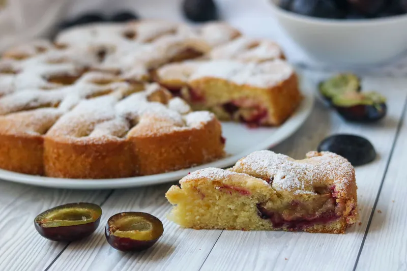 Versunkener Zwetschgenkuchen – schnell und einfach