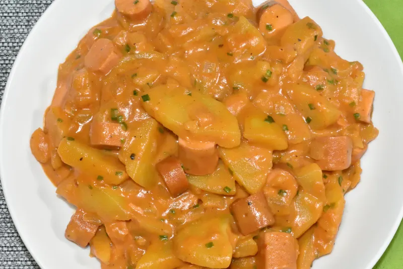 Vegetarischer Wursttopf