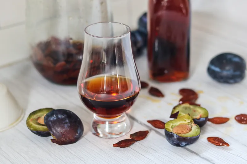 Likör aus Zwetschgenkernen – falscher Amaretto