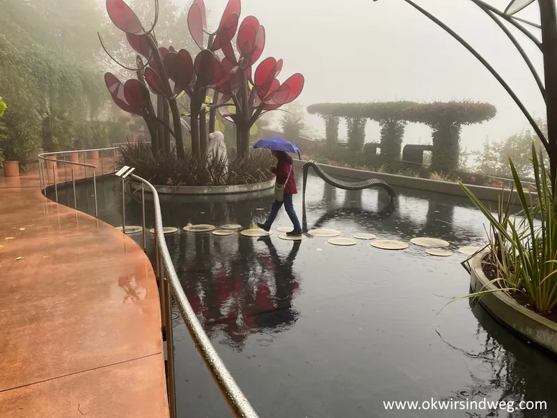 Gärten von Schloss Trauttmansdorff in Meran erleben bei Regen