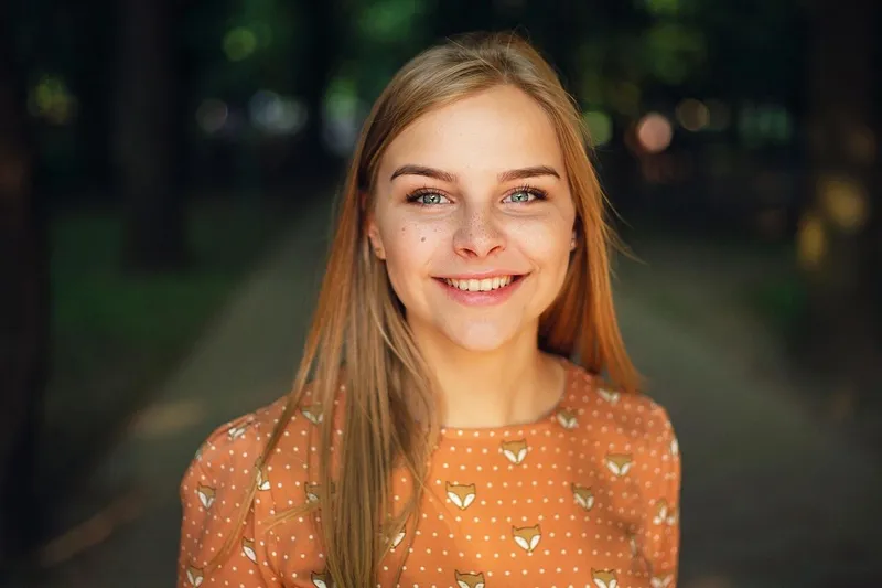Der erste Blick geht nie zu den Augen, sondern…