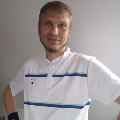 Tennisbekleidung: Coole Tennis Outfits für Alle