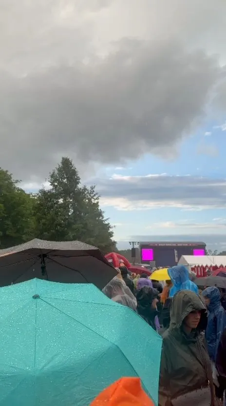 Video: Wiley-Open-Air wegen Gewitterwarnung unterbrochen