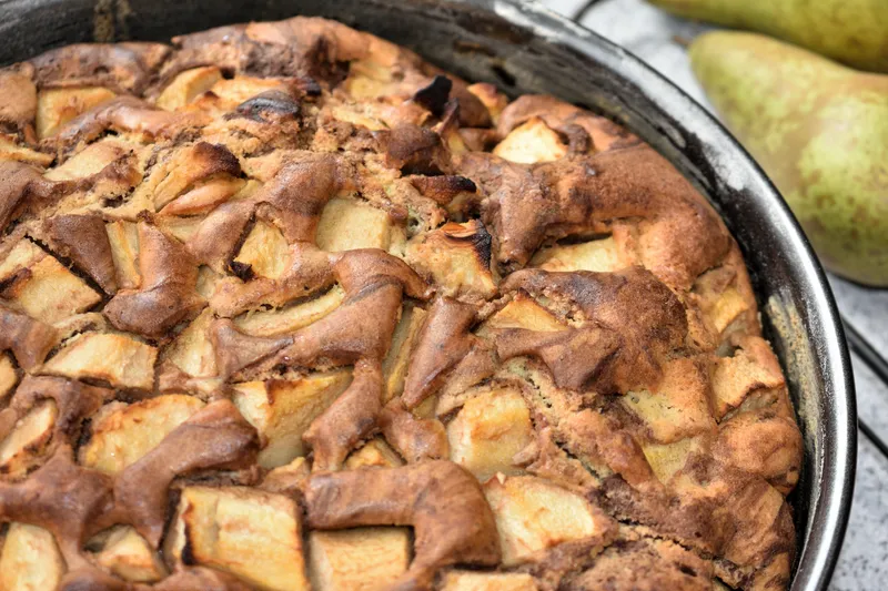 Hellwacher Birnenkuchen