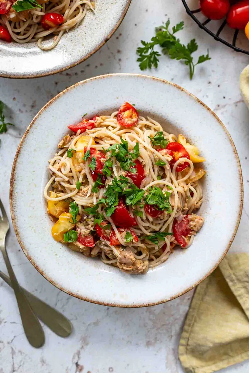 Spaghetti mit Thunfisch und Kapern