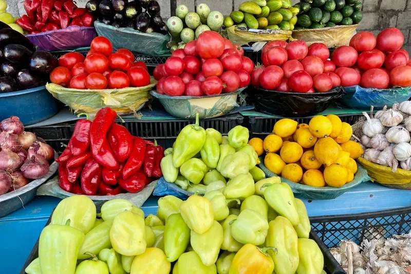 How To Choose Sustainably Sourced Produce When Shopping