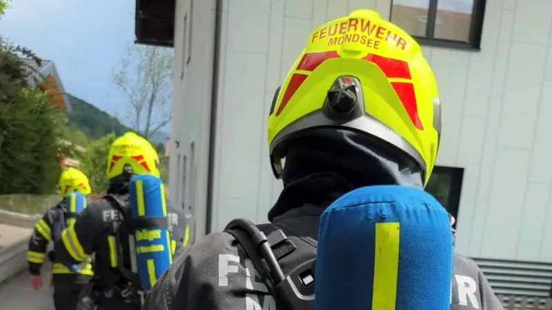 FF Mondsee: Brand auf Terrasse in Mondsee