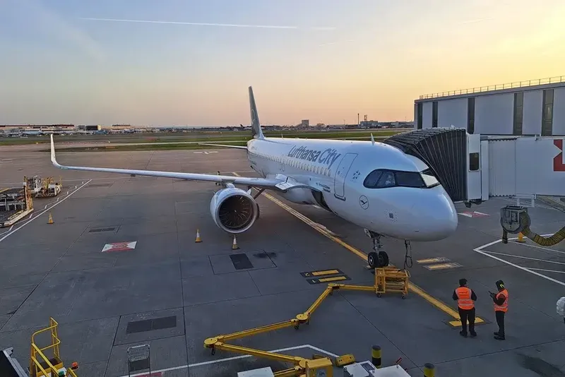 Lufthansa City Business Class Airbus 320: München (MUC)-London (LHR)