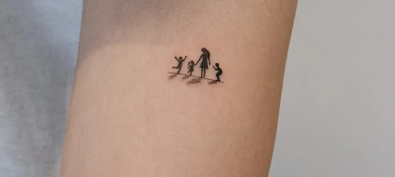Family Tattoo: Die schönsten Ideen für ein gemeinsames Familien-Tattoo