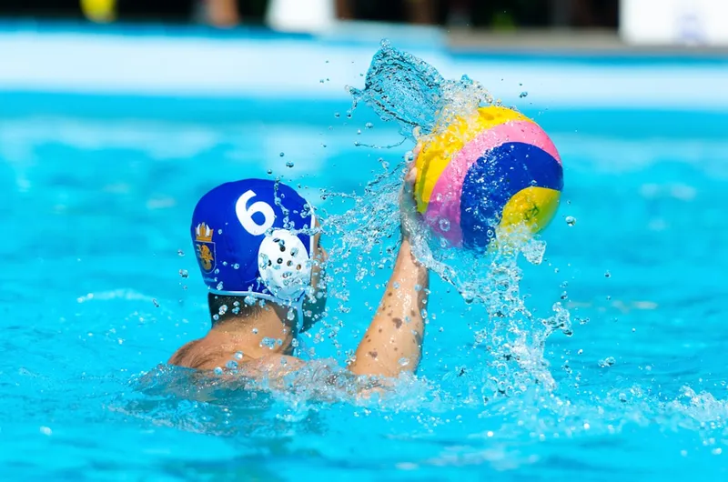 Waarom je sportroutine niet vanzelf standhoudt in de zomer
