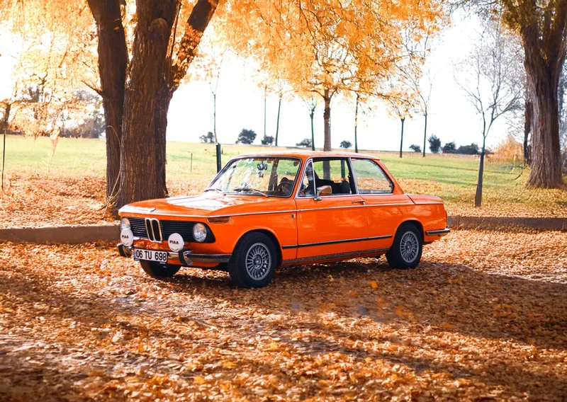 Die Farbe meiner Kindheit: Orange – oder als die Küchen Sonne trugen