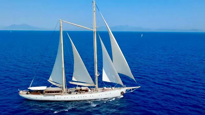 Mit der Segelyacht Chronos entlang der Costa Smeralda